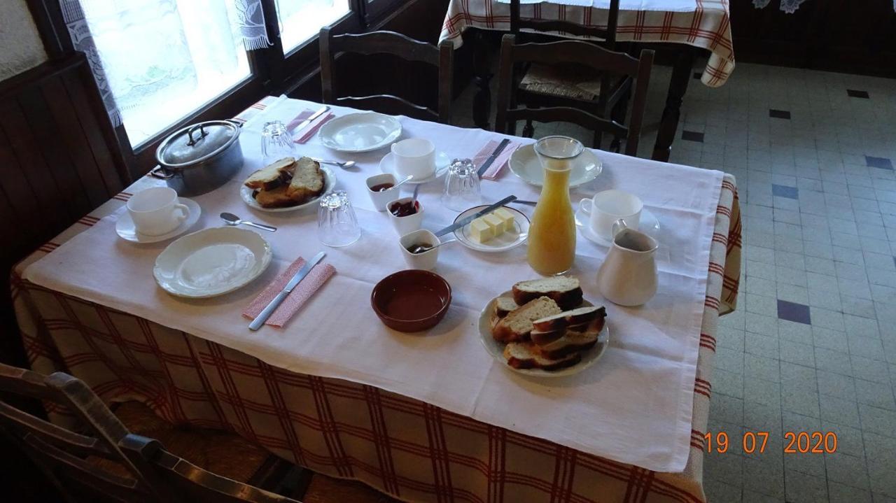 Bed and Breakfast Au Pont De La Gineze Barjac  Zewnętrze zdjęcie