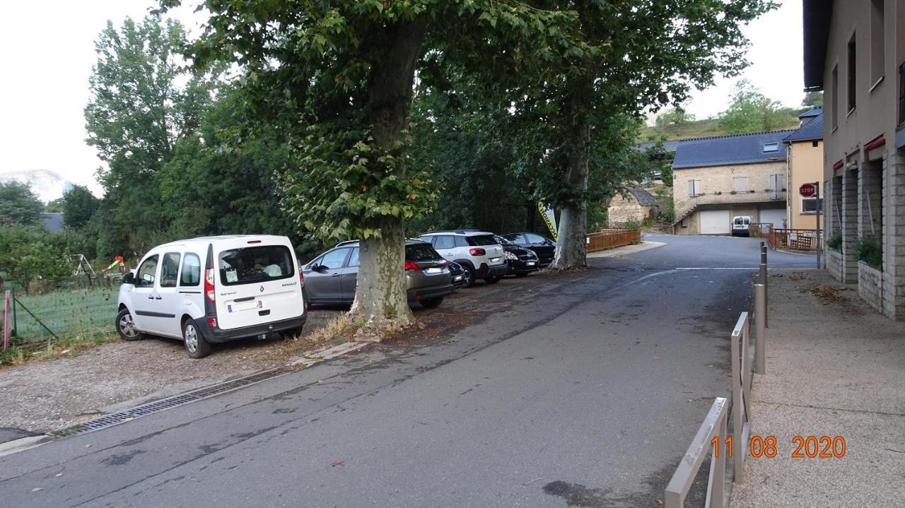 Bed and Breakfast Au Pont De La Gineze Barjac  Zewnętrze zdjęcie
