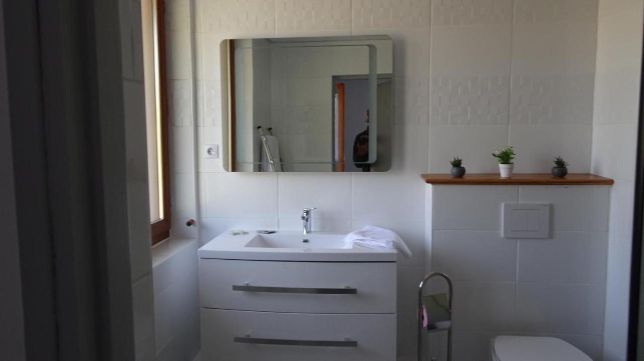 Bed and Breakfast Au Pont De La Gineze Barjac  Zewnętrze zdjęcie