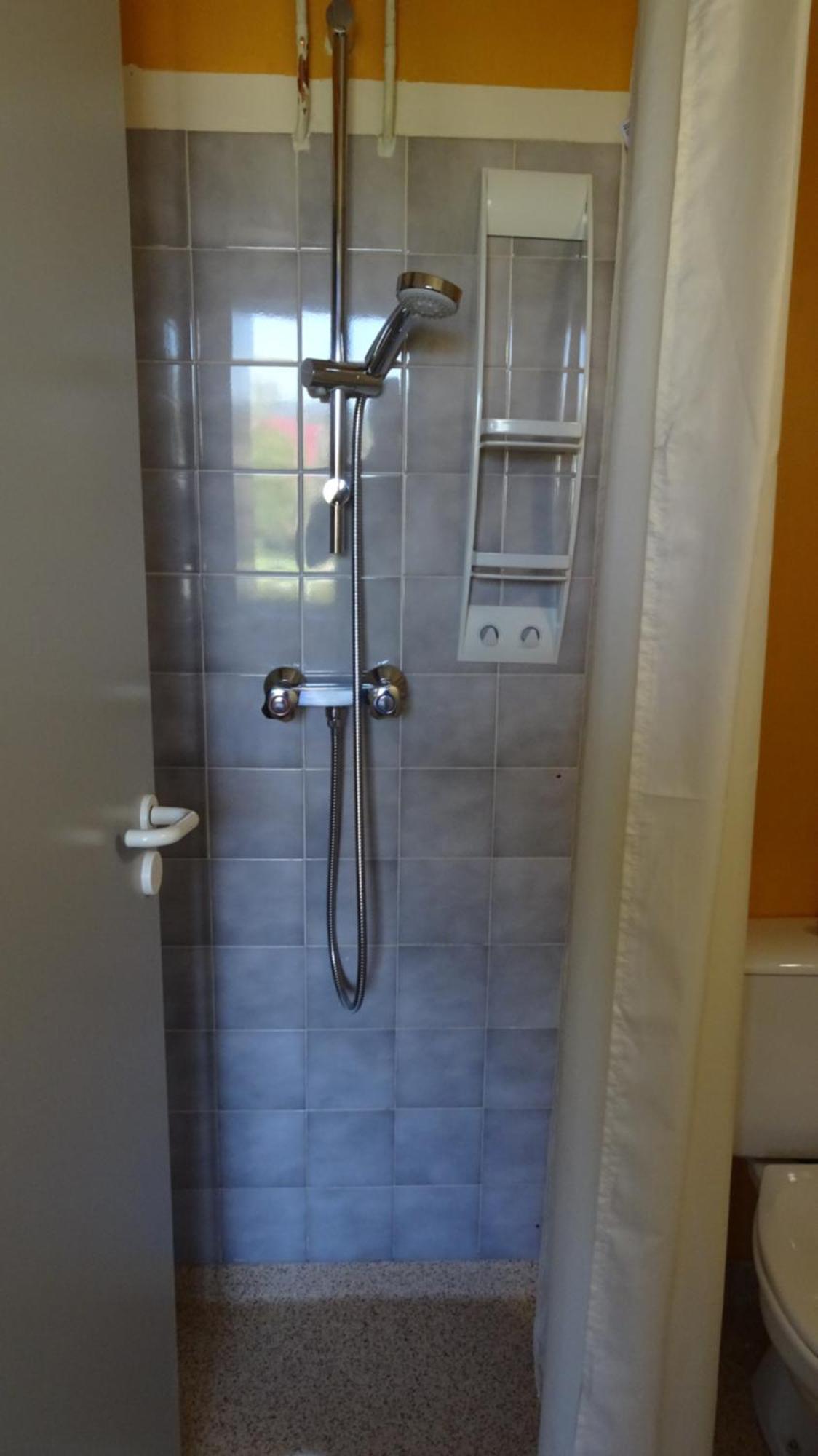 Bed and Breakfast Au Pont De La Gineze Barjac  Zewnętrze zdjęcie
